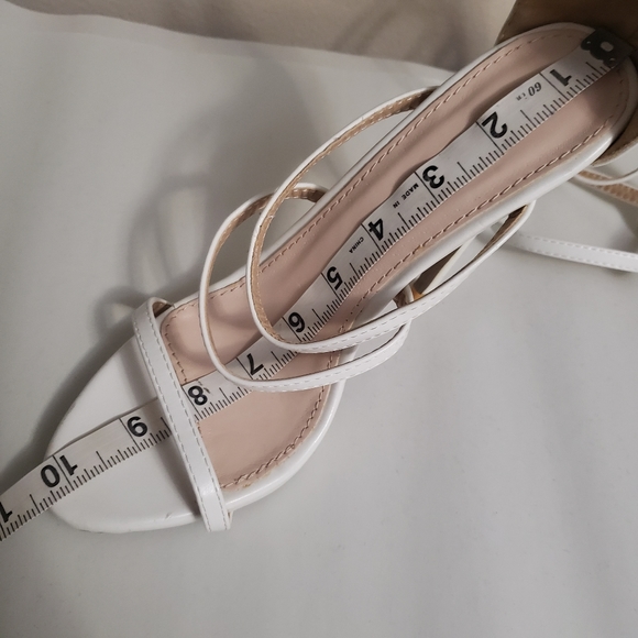 PUBLIC DESIRE Sabina Knee Strappy White Heel 7 - Picture 10 of 10